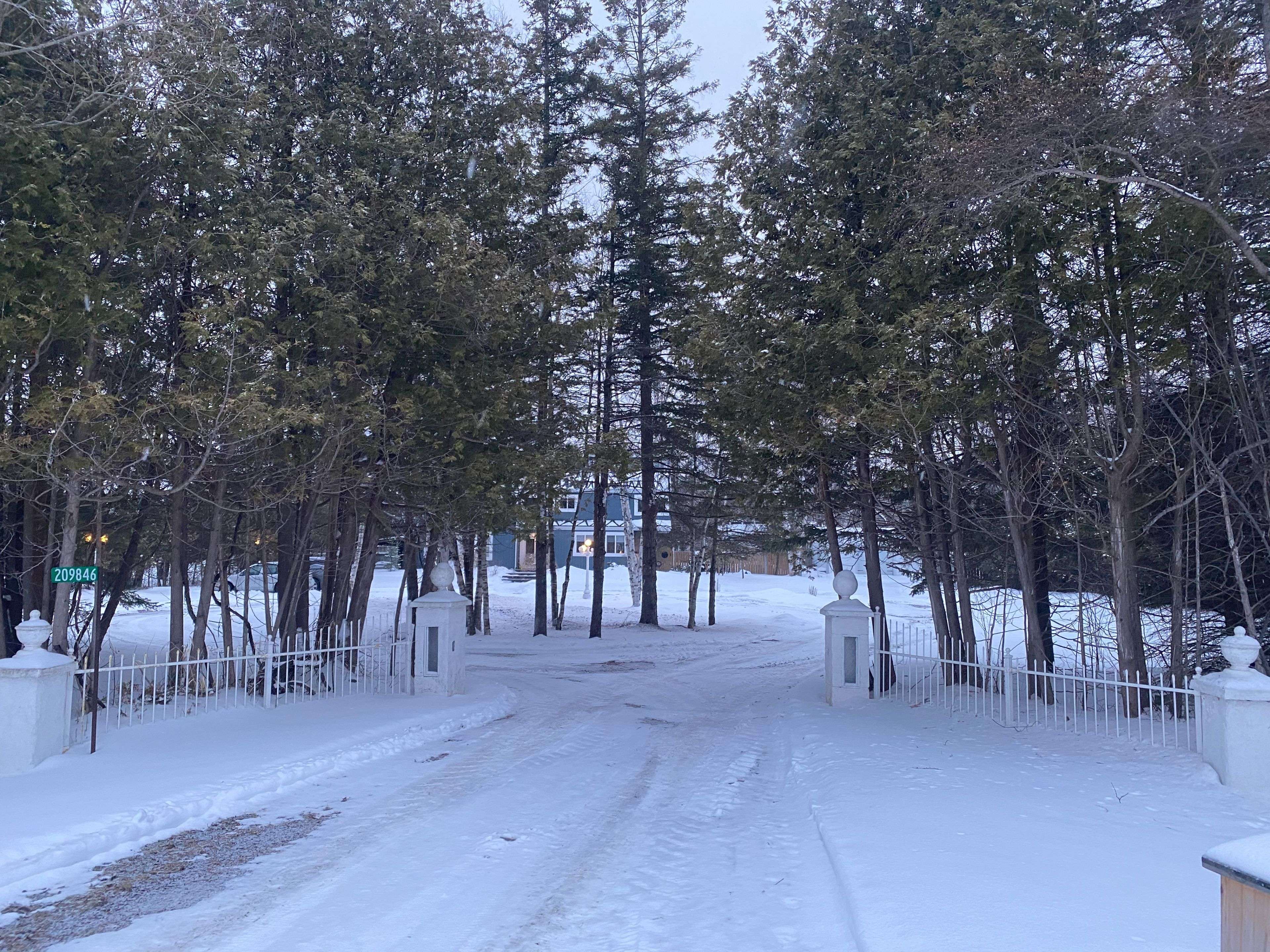 Blue Mountains, ON L9Y 0L1,209846 26 HWY