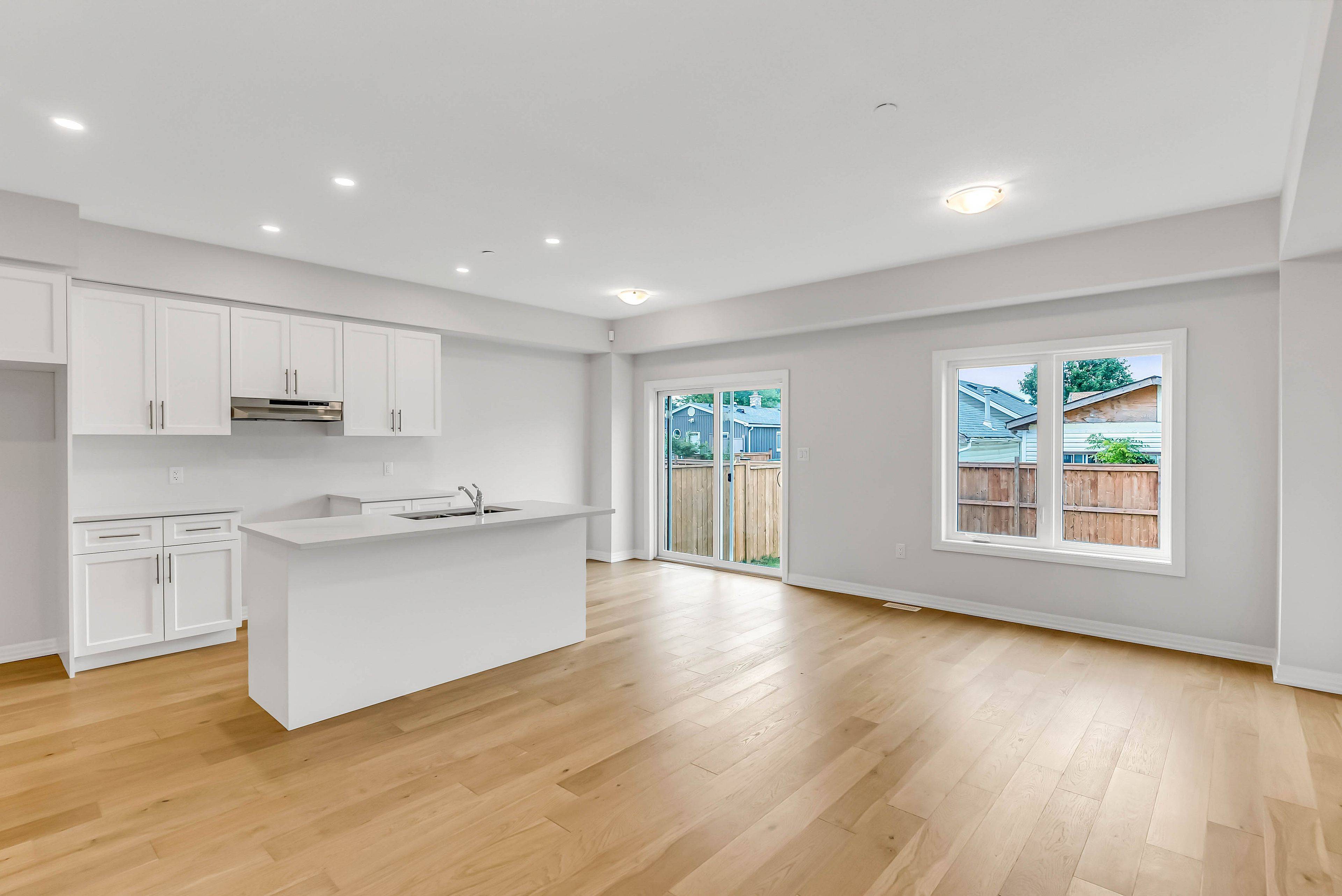 St. Catharines, ON L2M 1R1,16 Bromley DR N