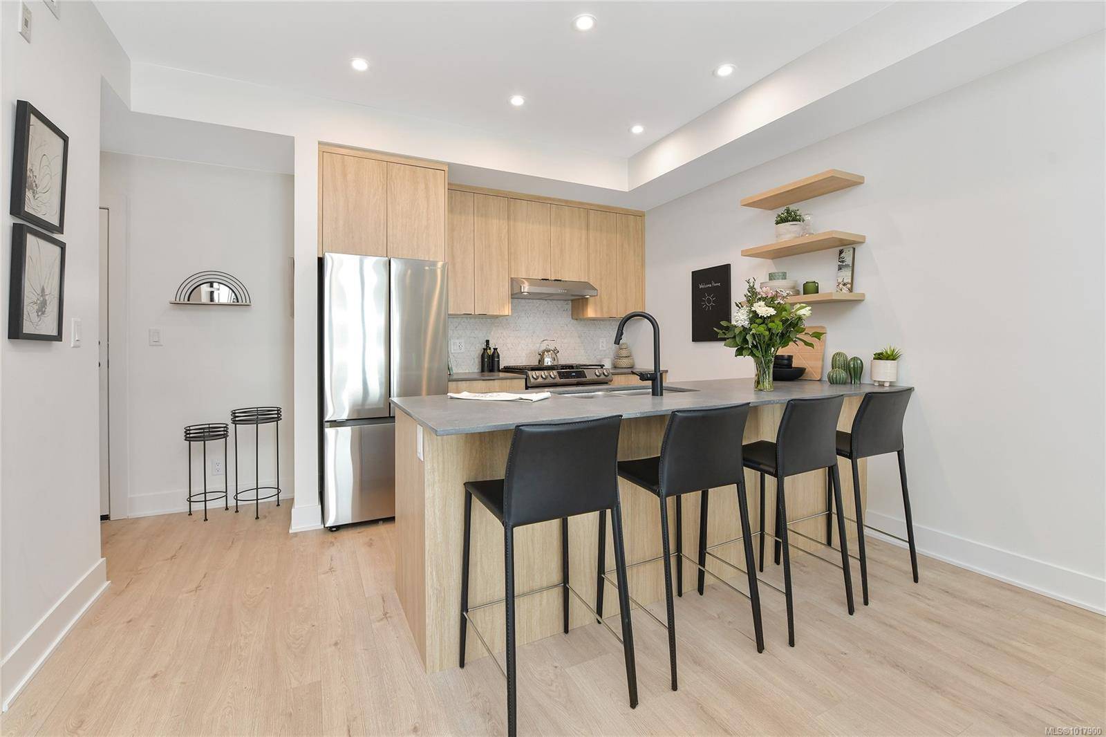 Langford, BC V9B 7C5,1114 Samar Cres #309