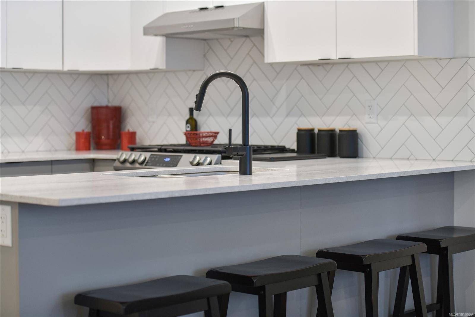 Langford, BC V9B 7C5,1114 Samar Cres #308