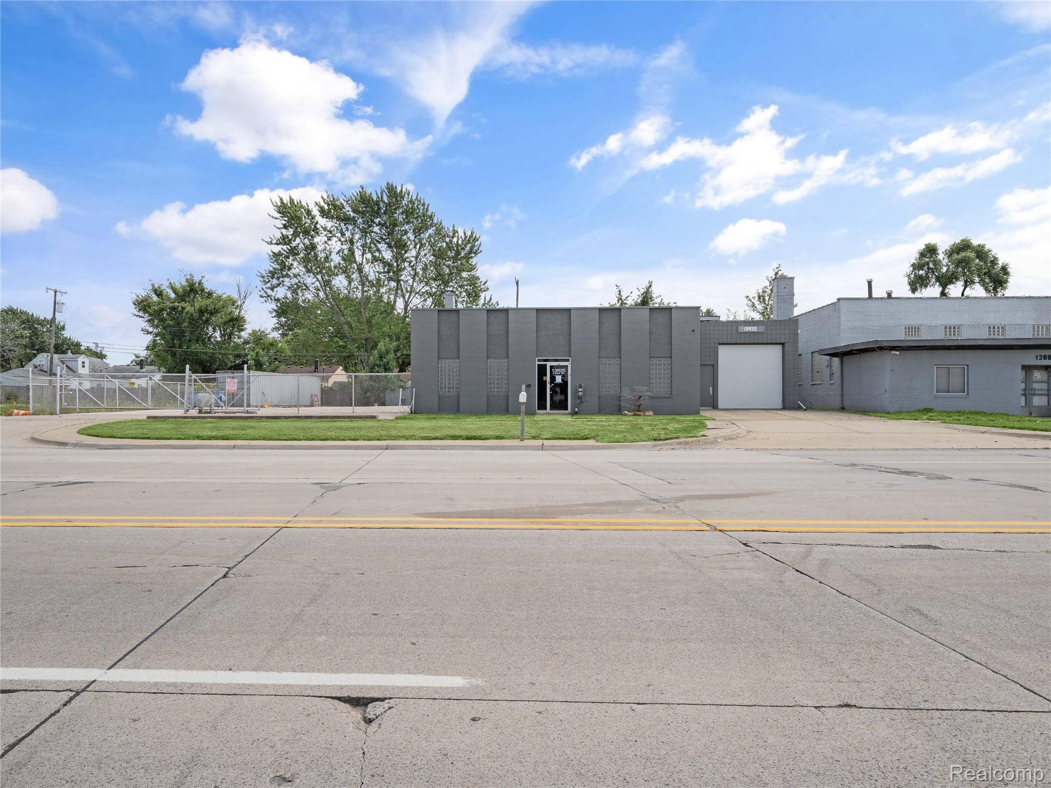 Warren, MI 48089,13920 E 9 Mile Road RD