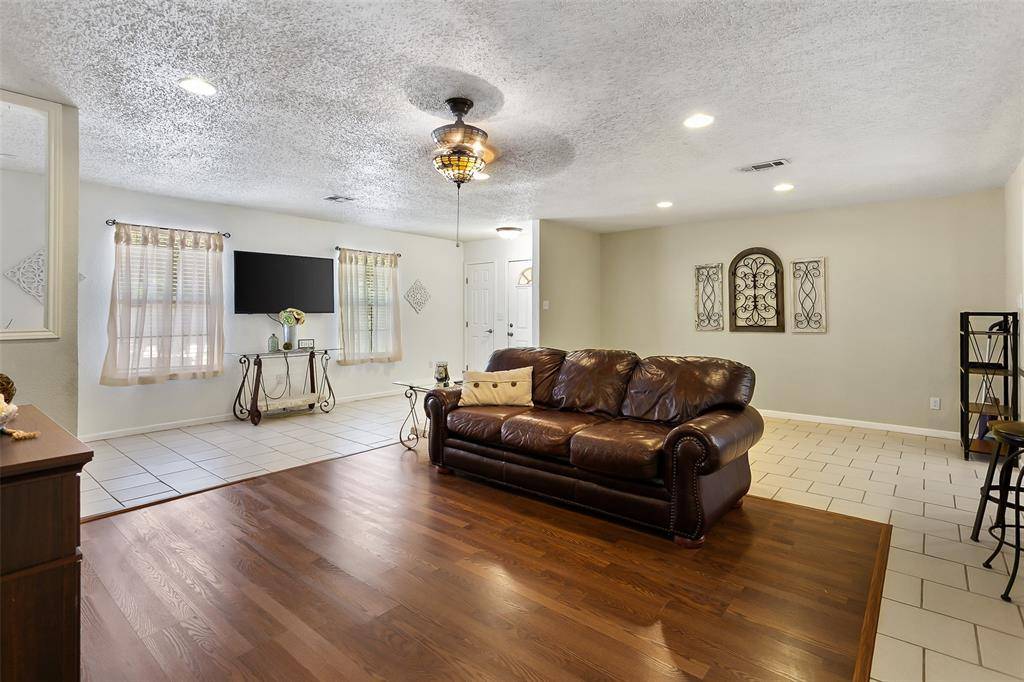 Whitney, TX 76692,169 Live Oak Drive