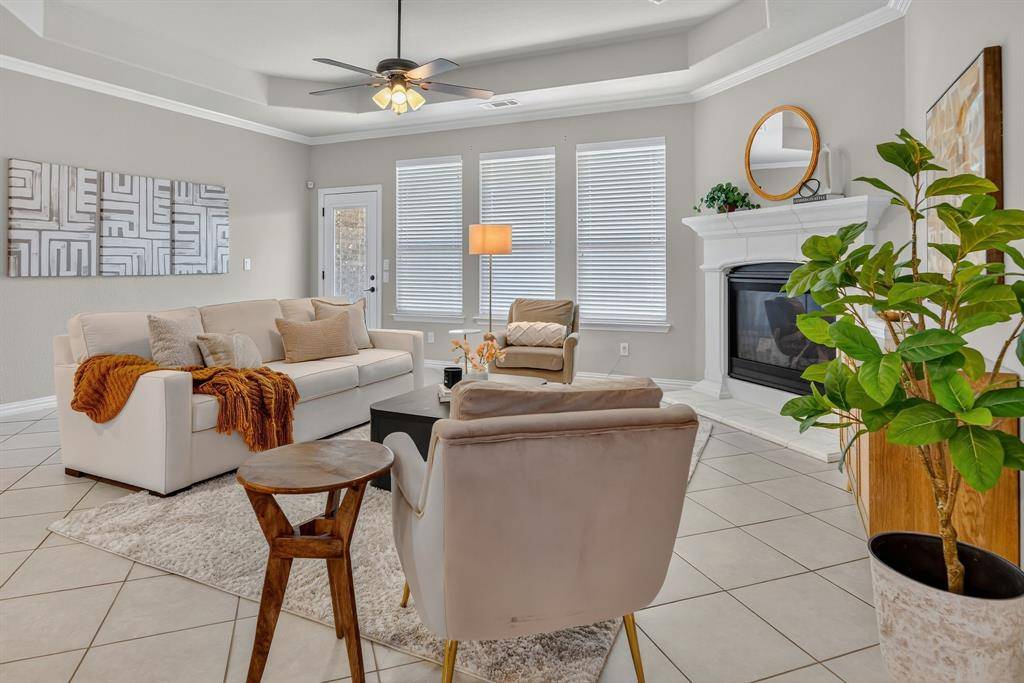 Fort Worth, TX 76179,5929 Scottsdale Lane