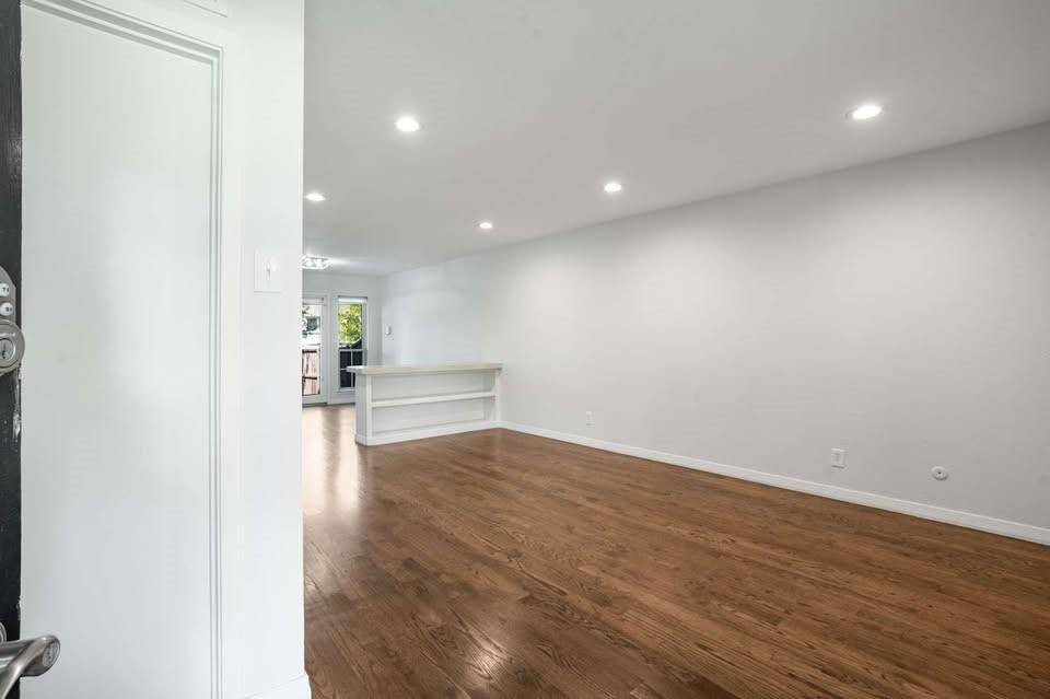 Dallas, TX 75230,7615 Woodthrush Drive #15