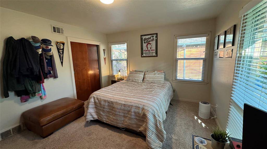 Dallas, TX 75224,1911 Ferndale