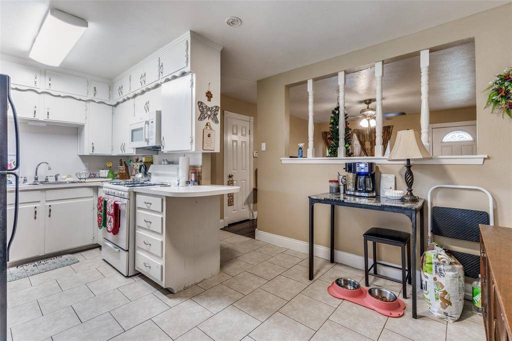 Saginaw, TX 76179,525 S Hampshire Street