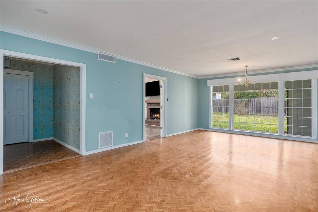 Shreveport, LA 71106,6132 Creswell Avenue