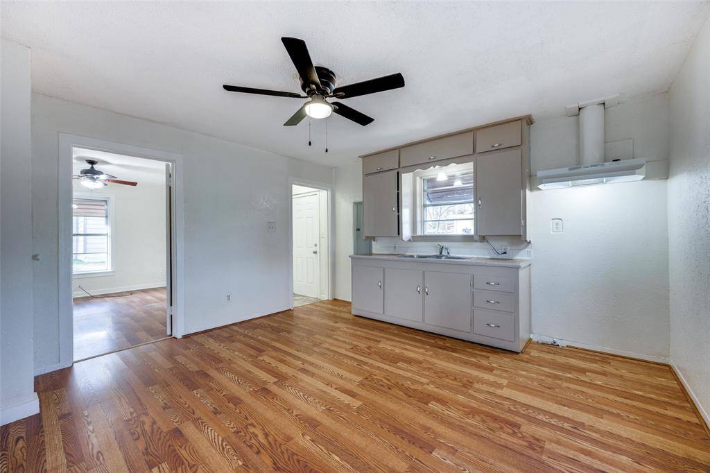 Howe, TX 75459,512 Branch Street