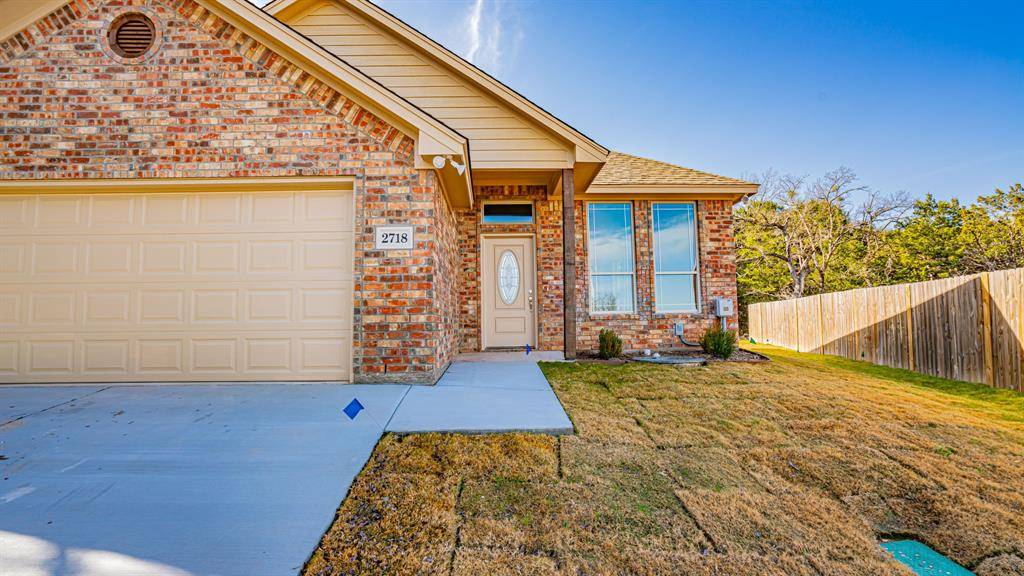 Granbury, TX 76048,2718 Austin Drive