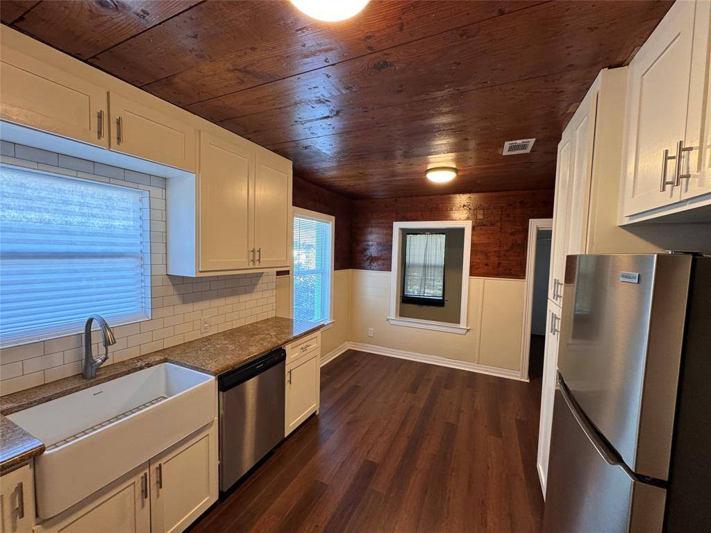 Dallas, TX 75211,2547 Sharon Street