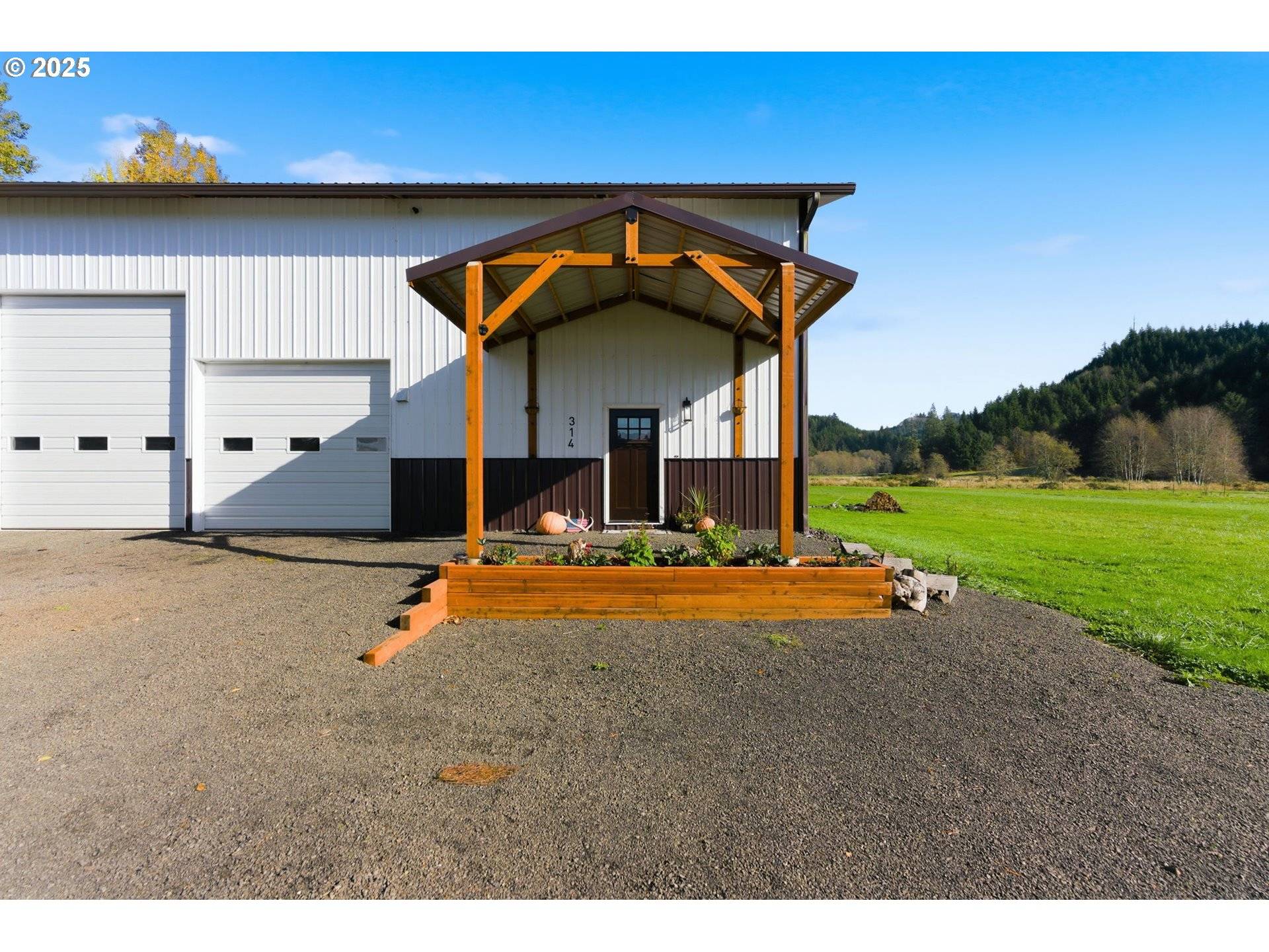 Skamokawa, WA 98647,314 E VALLEY RD