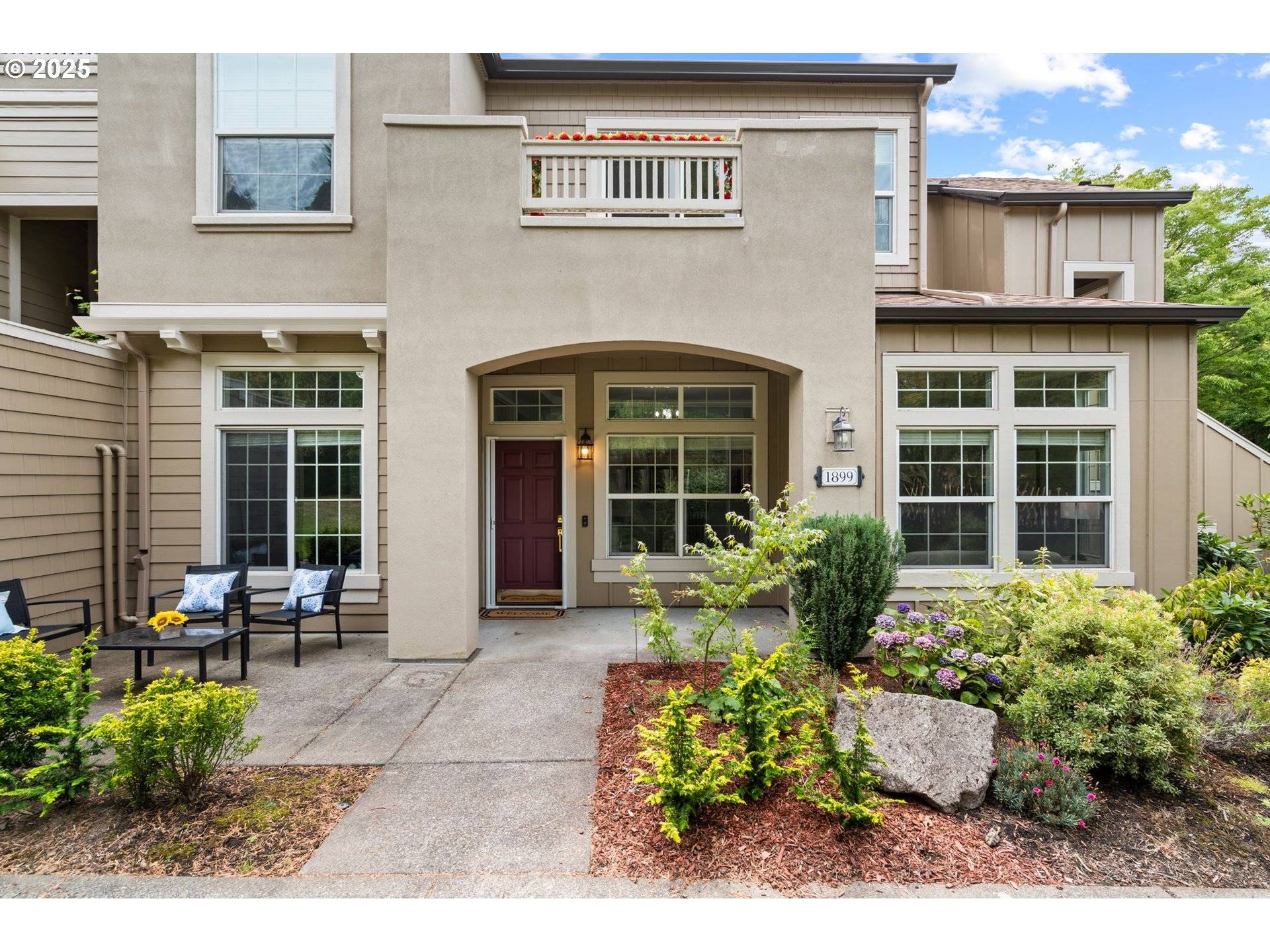 Hillsboro, OR 97124,1899 NE ASHBERRY DR