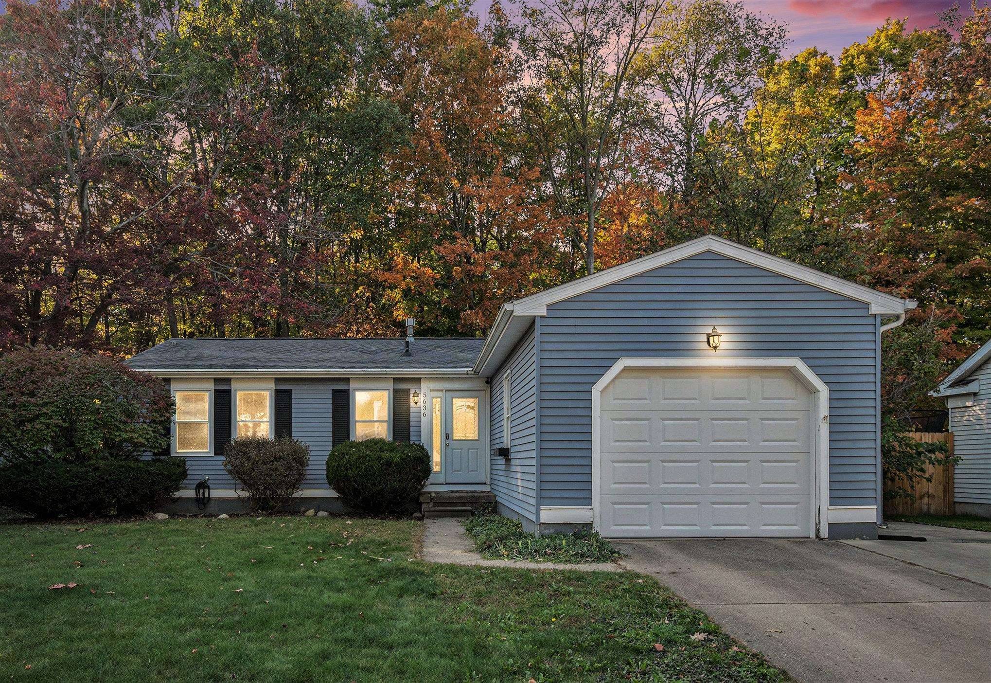 Lansing, MI 48911,5636 Ellendale DR