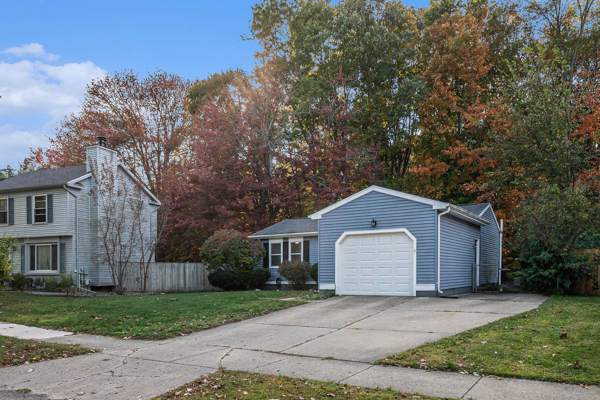 Lansing, MI 48911,5636 Ellendale DR