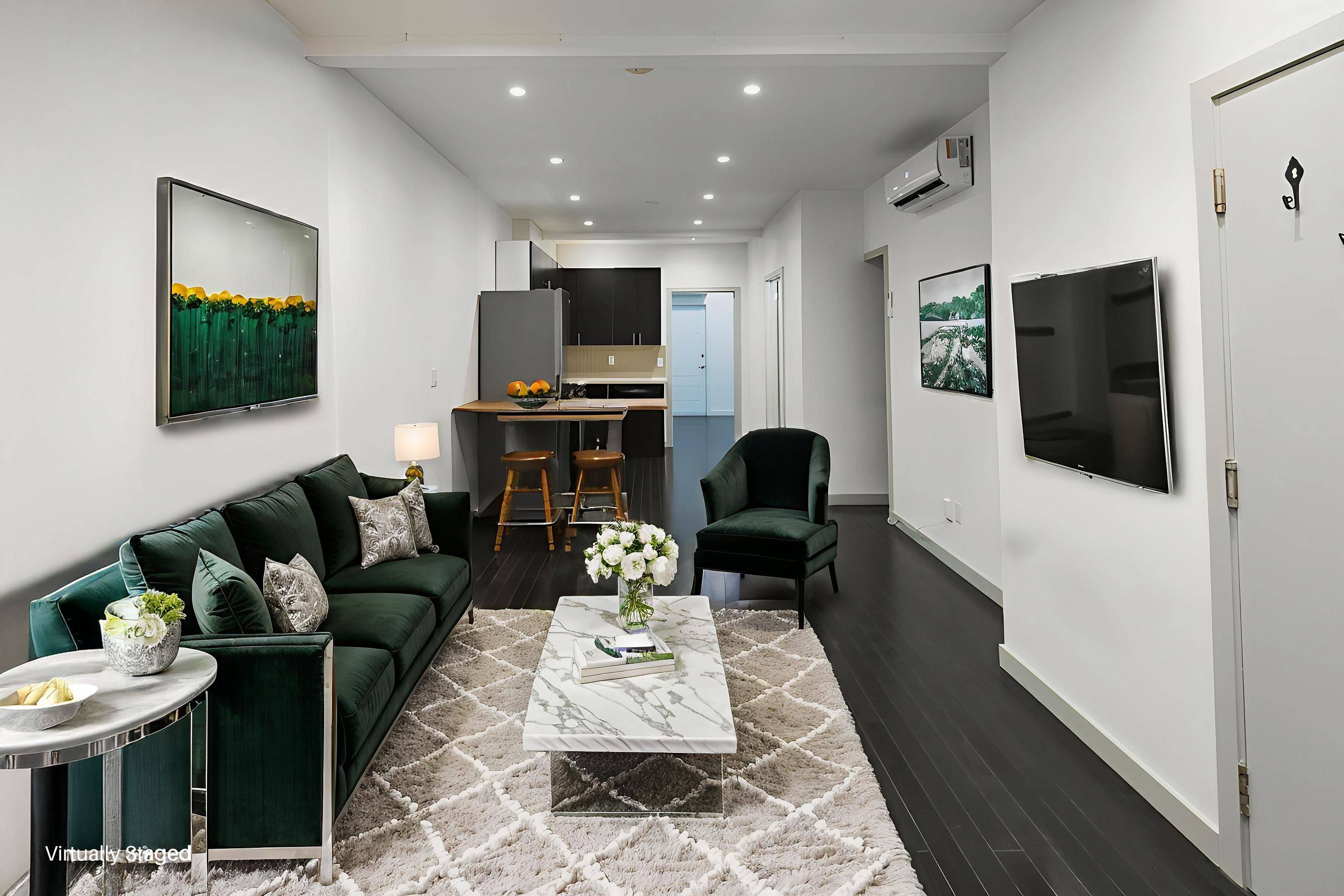 Toronto C02, ON M6G 3E6,627 Christie ST #Main