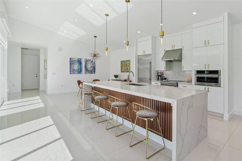 Wilton Manors, FL 33305,619 NE 21st Ct