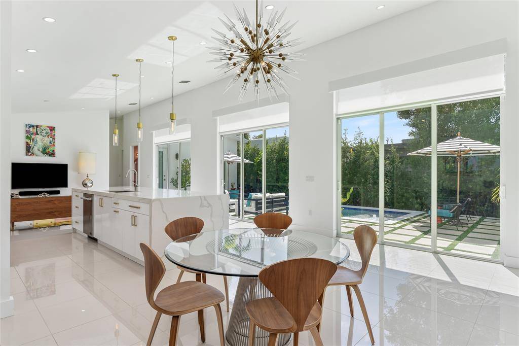 Wilton Manors, FL 33305,619 NE 21st Ct