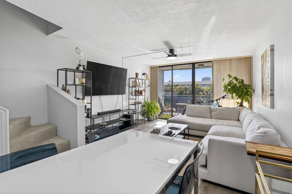 Fort Lauderdale, FL 33316,1531 SE 15th St #7