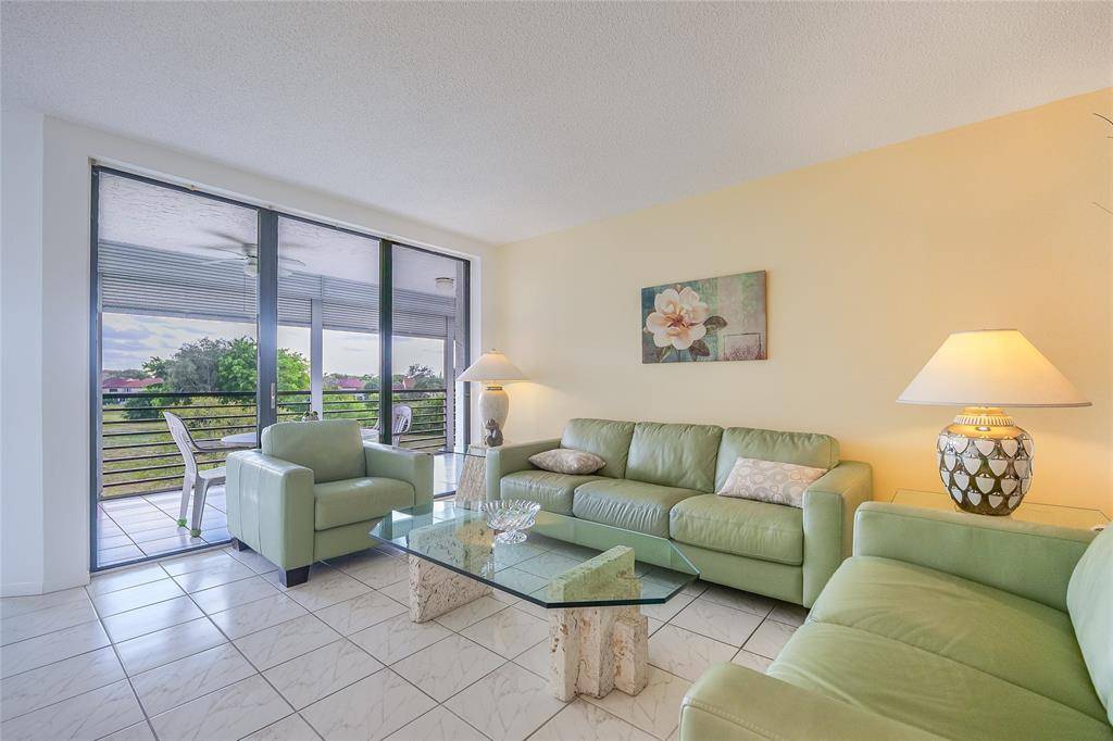 Lauderhill, FL 33319,7100 Radice Ct #302