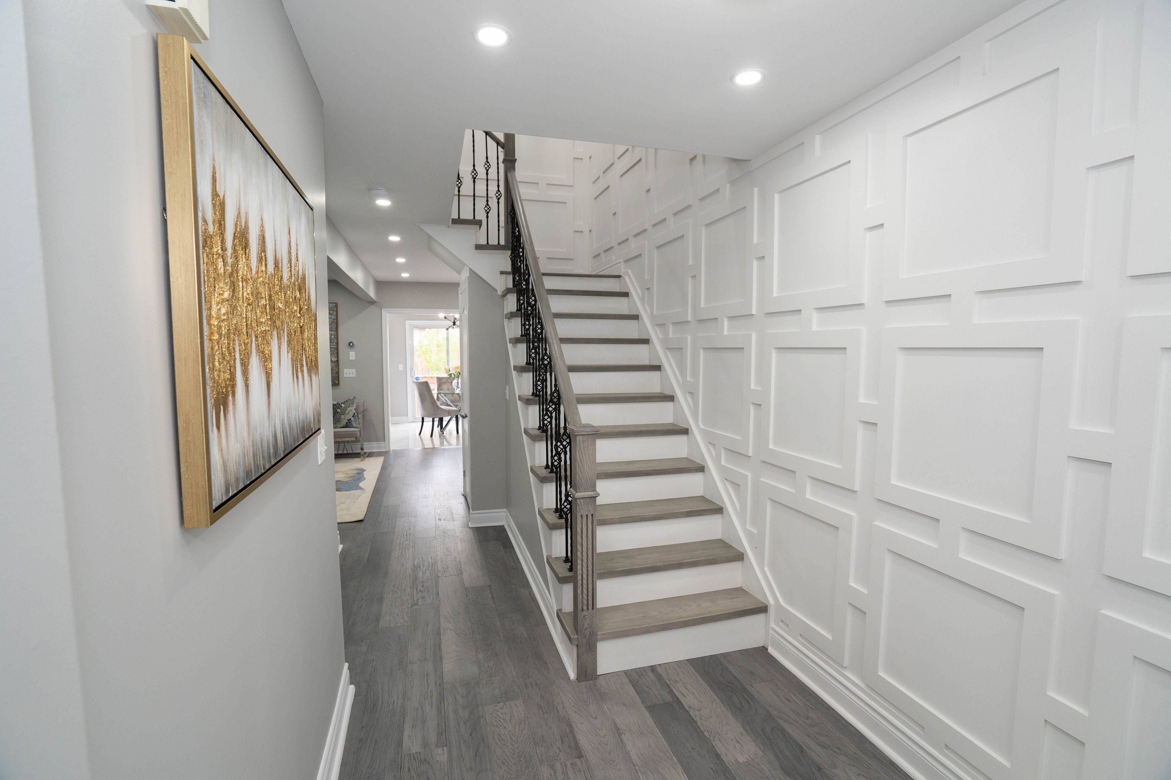 Brampton, ON L6R 3C2,40 Dewridge CT