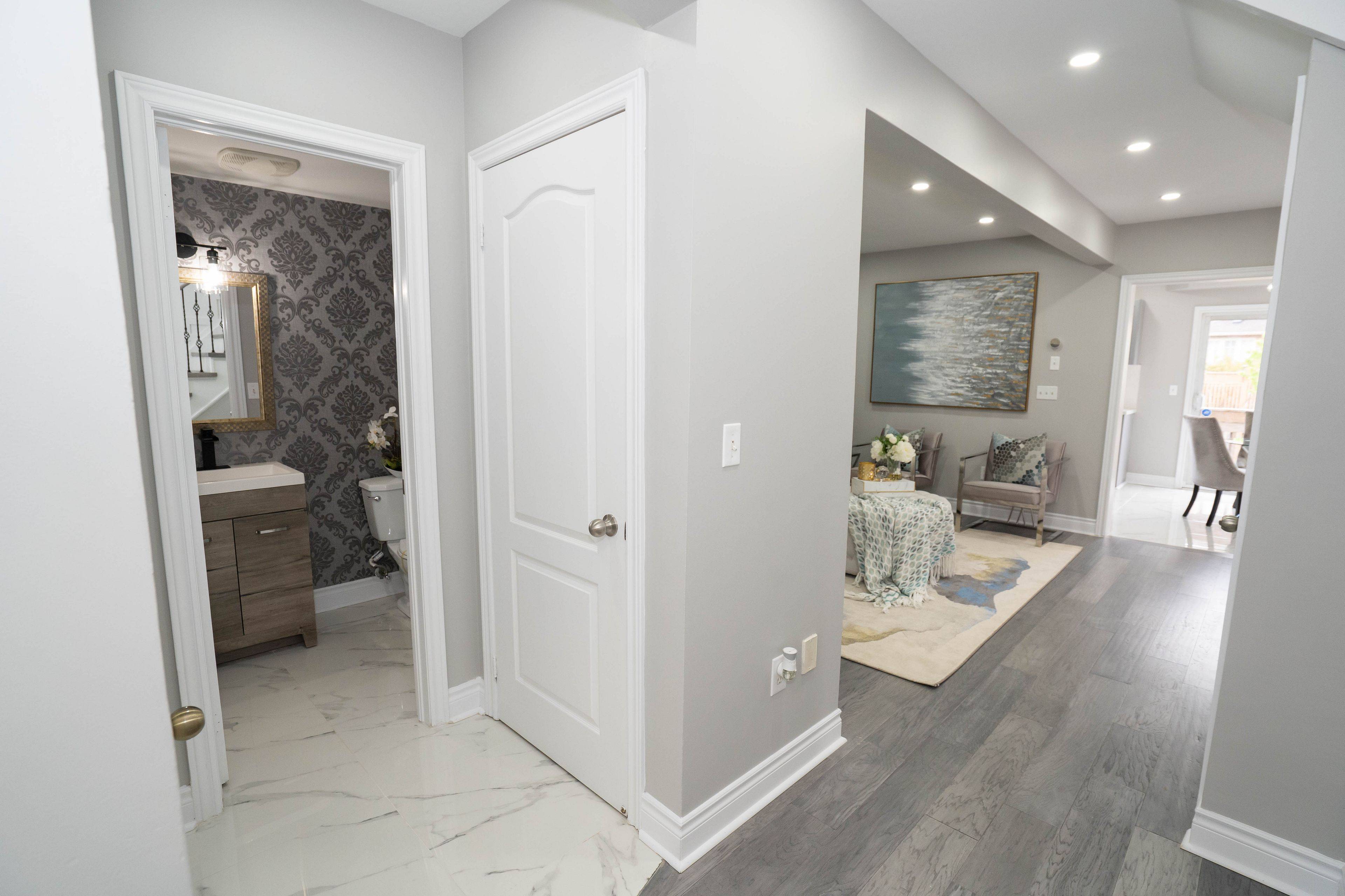 Brampton, ON L6R 3C2,40 Dewridge CT