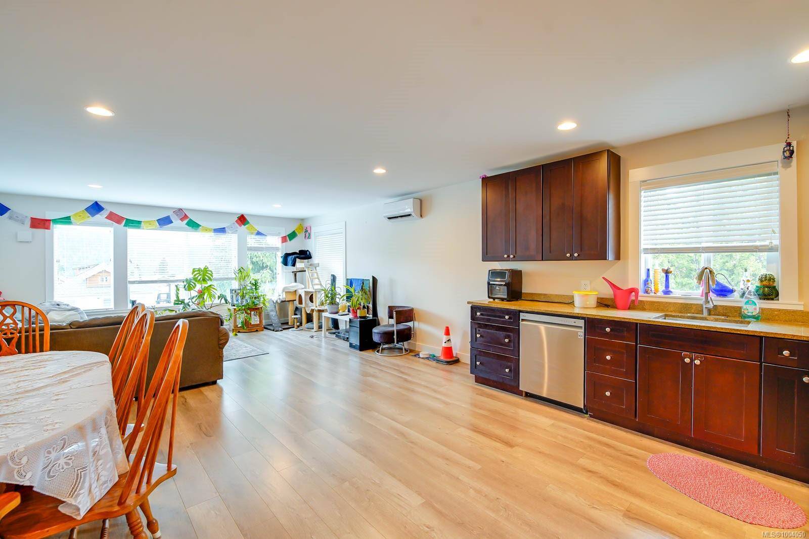 Port Alberni, BC V9Y 2G2,2623 5th Ave #2