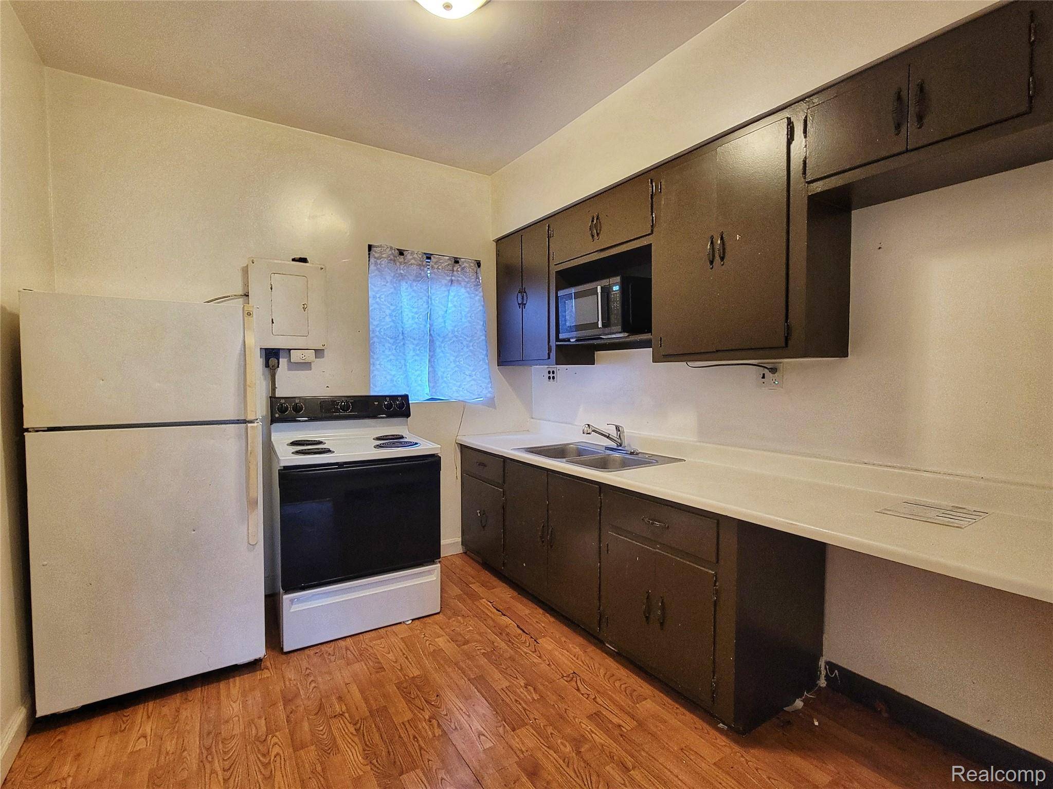 Wayne, MI 48184,34633 Brush ST