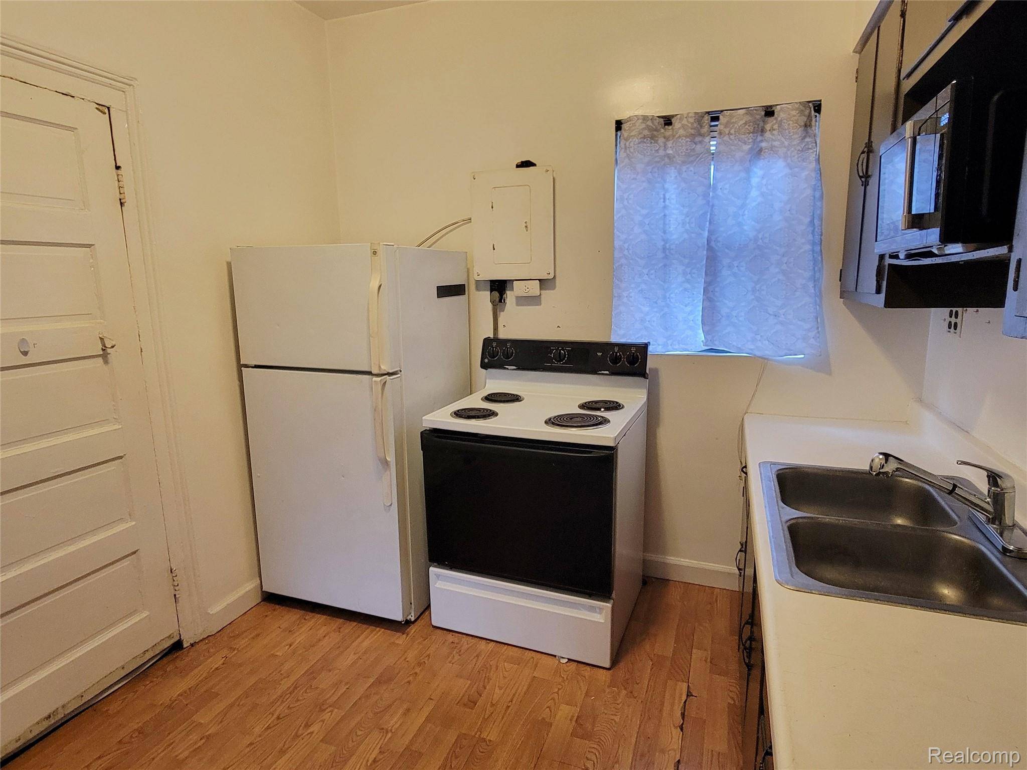 Wayne, MI 48184,34633 Brush ST