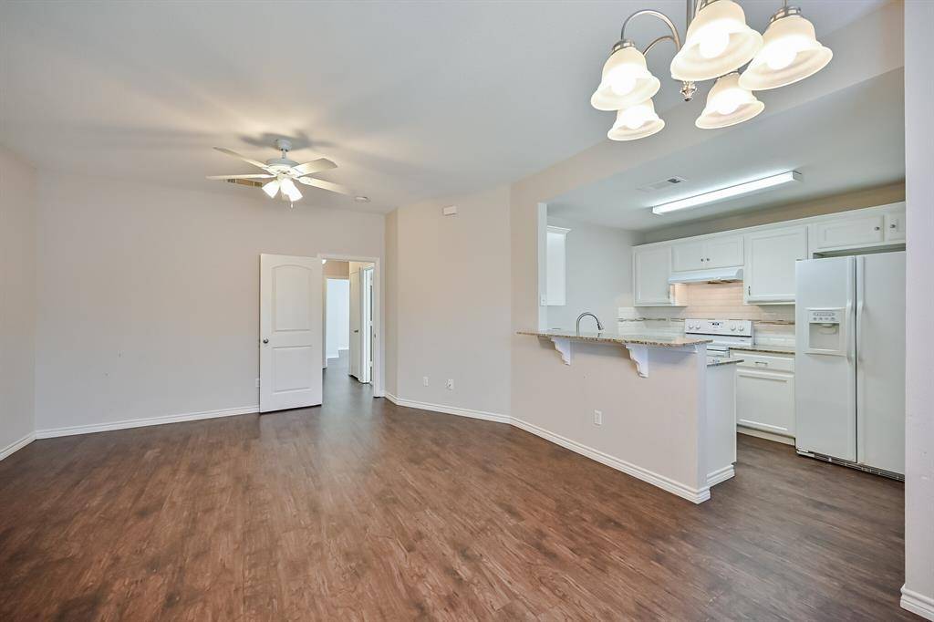 Mansfield, TX 76063,607 Kings Way Drive #B