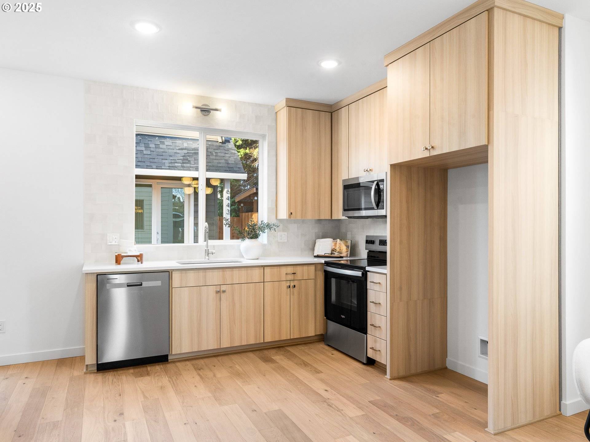 Portland, OR 97266,6445 SE 88th AVE