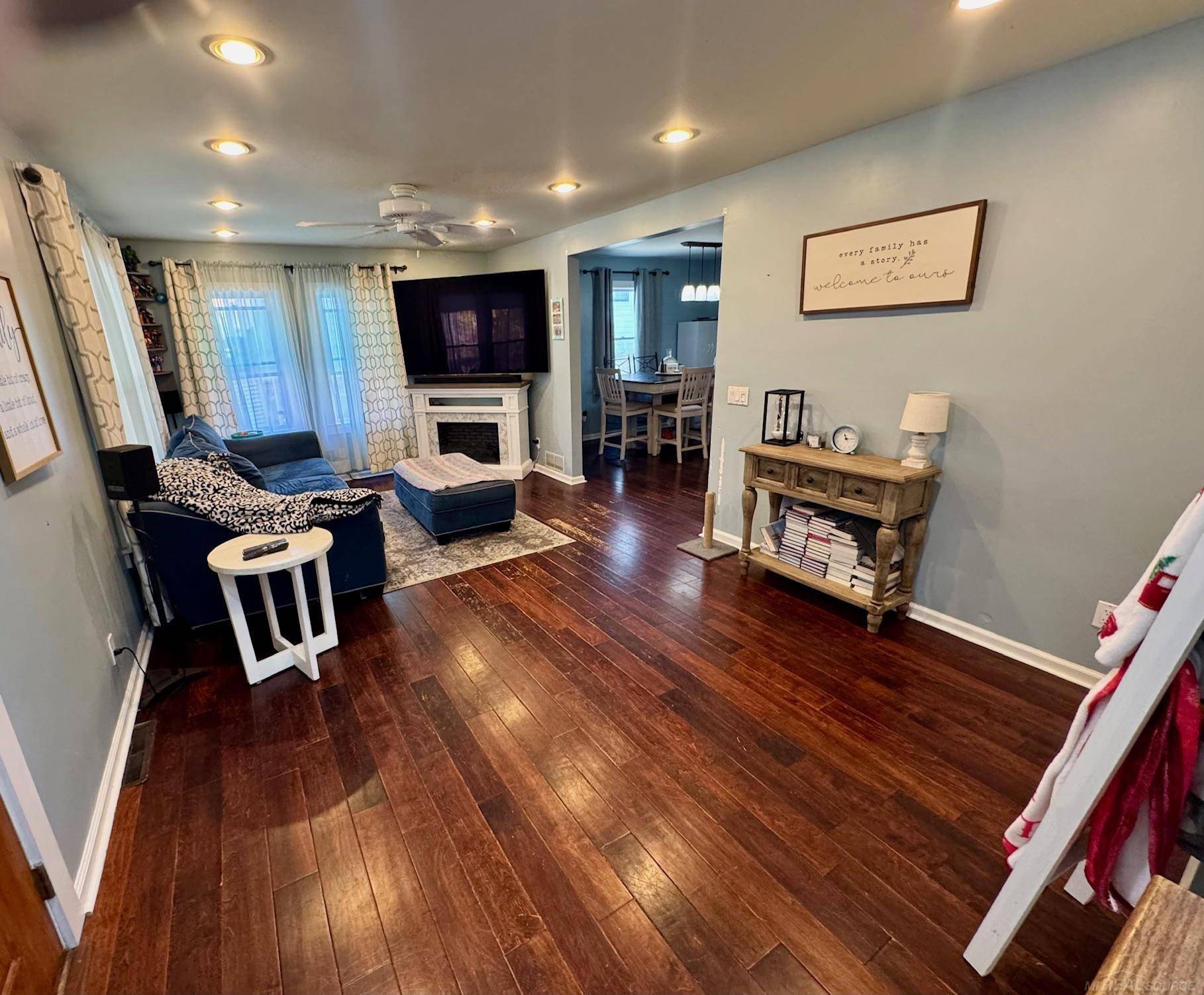 Rochester Hills, MI 48307,85 Childress AVE