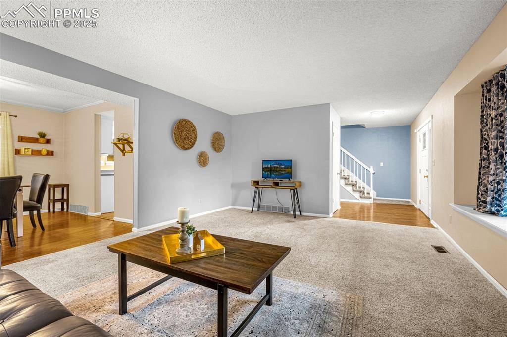 Colorado Springs, CO 80919,704 Saddlemountain RD