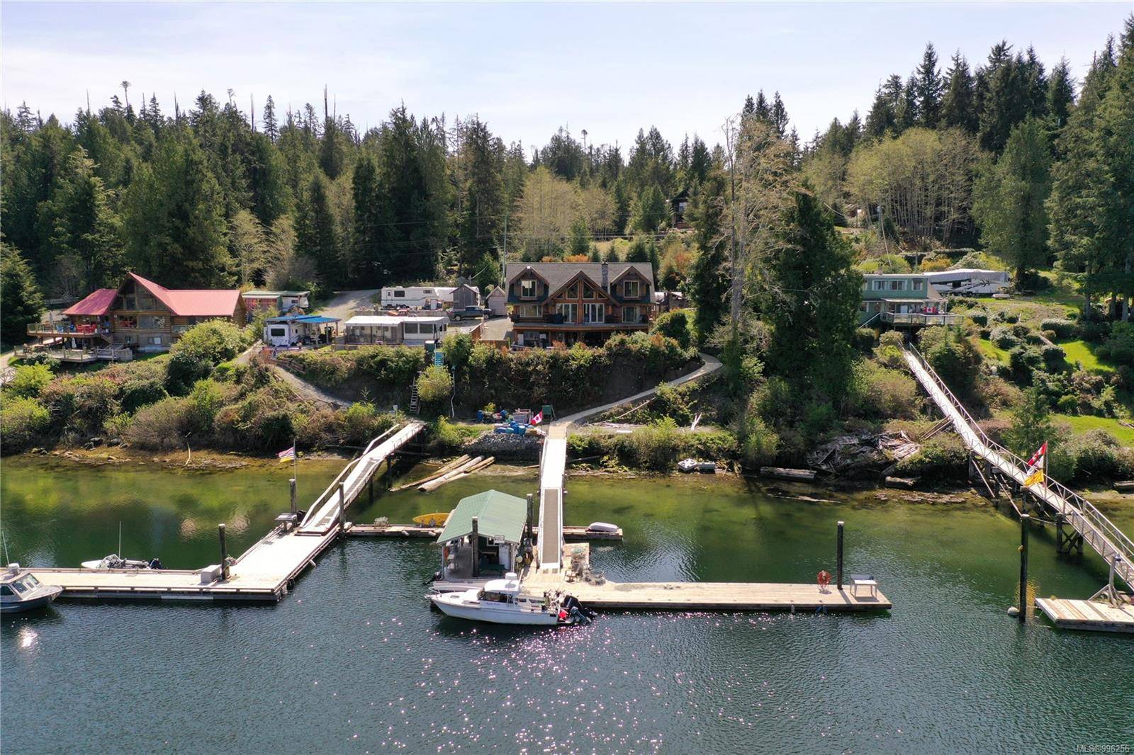 Bamfield, BC V0R 1B0,326 Tower Rd