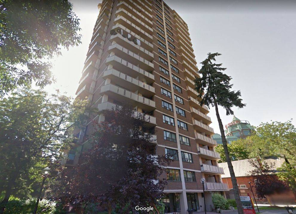 Toronto C08, ON M4Y 2K7,10 Huntley ST #1102