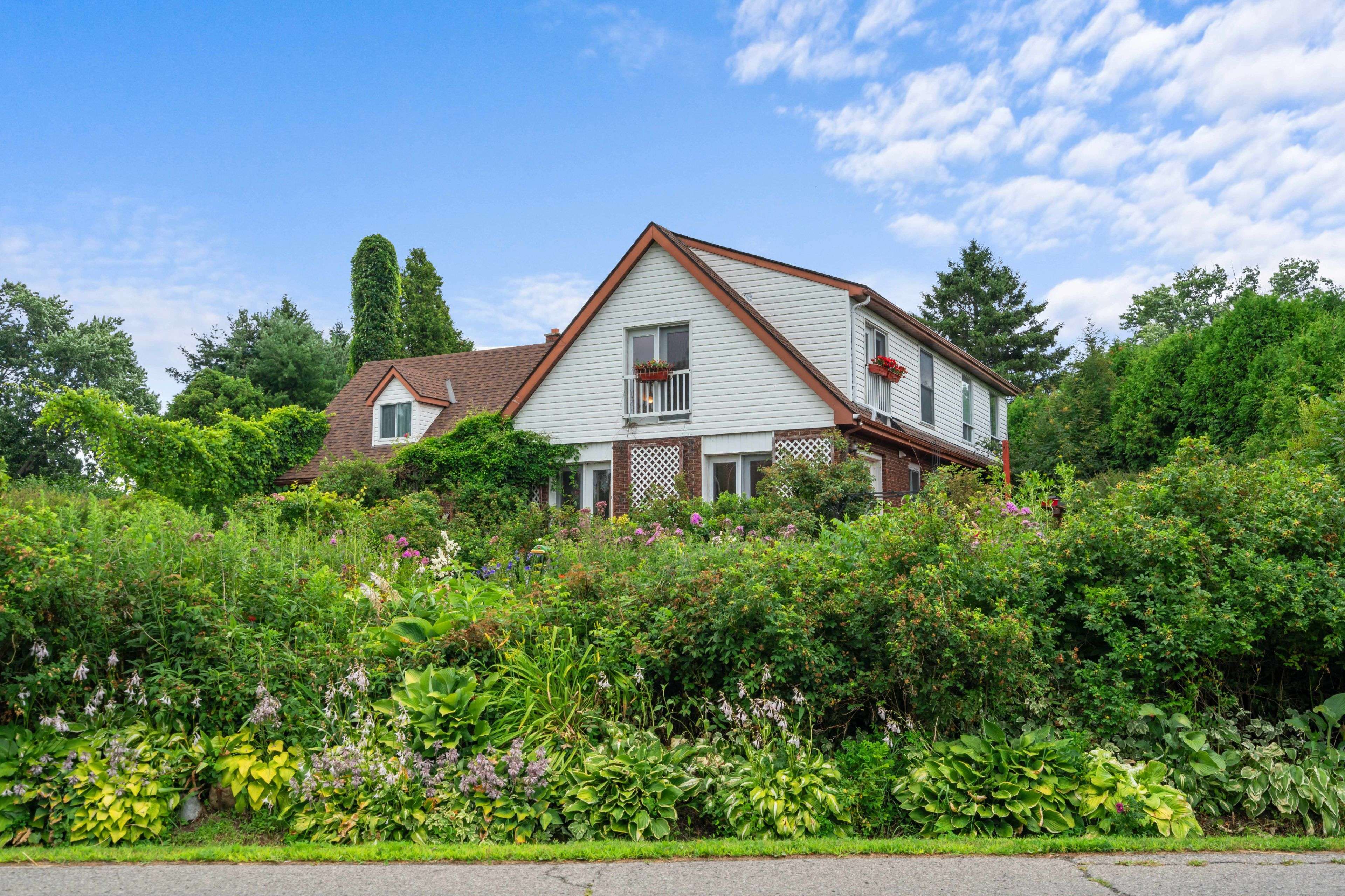 South Dundas, ON K0C 1X0,5687 Cherry ST