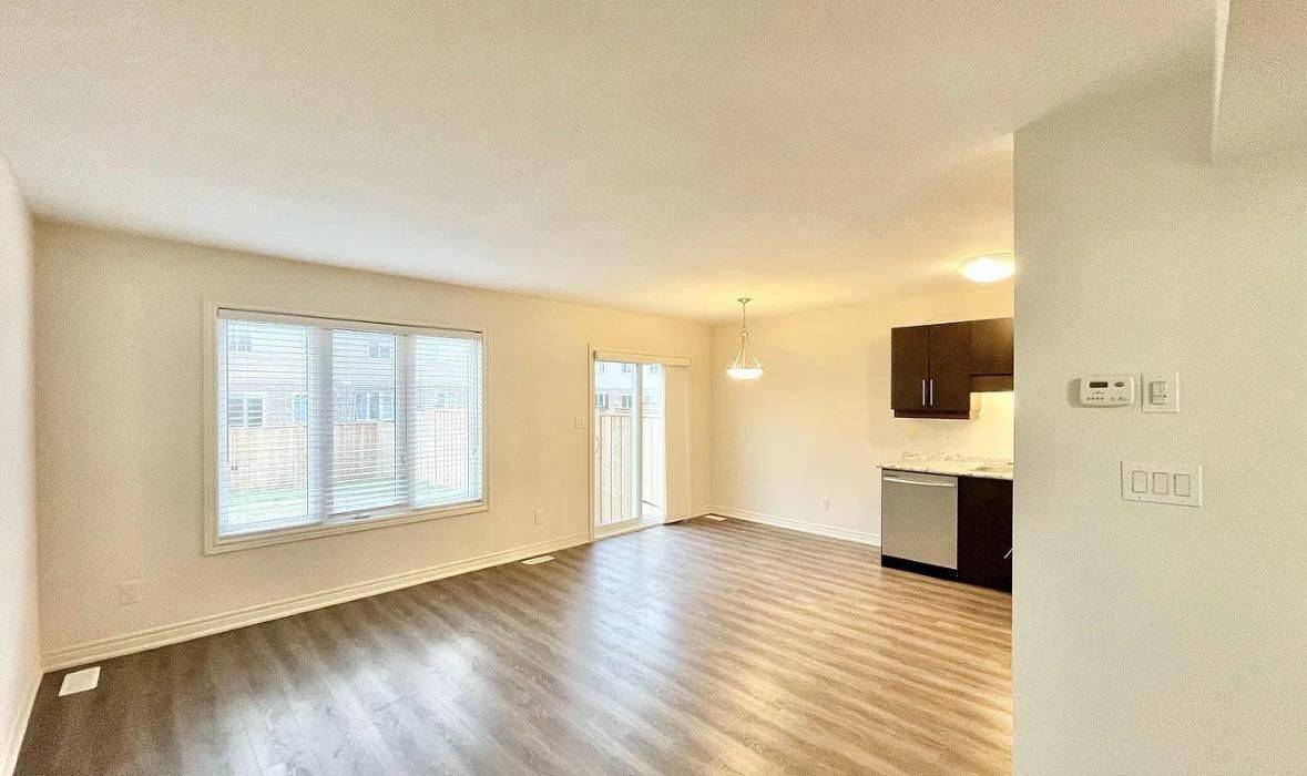 Welland, ON L3C 0G6,104 Monarch ST