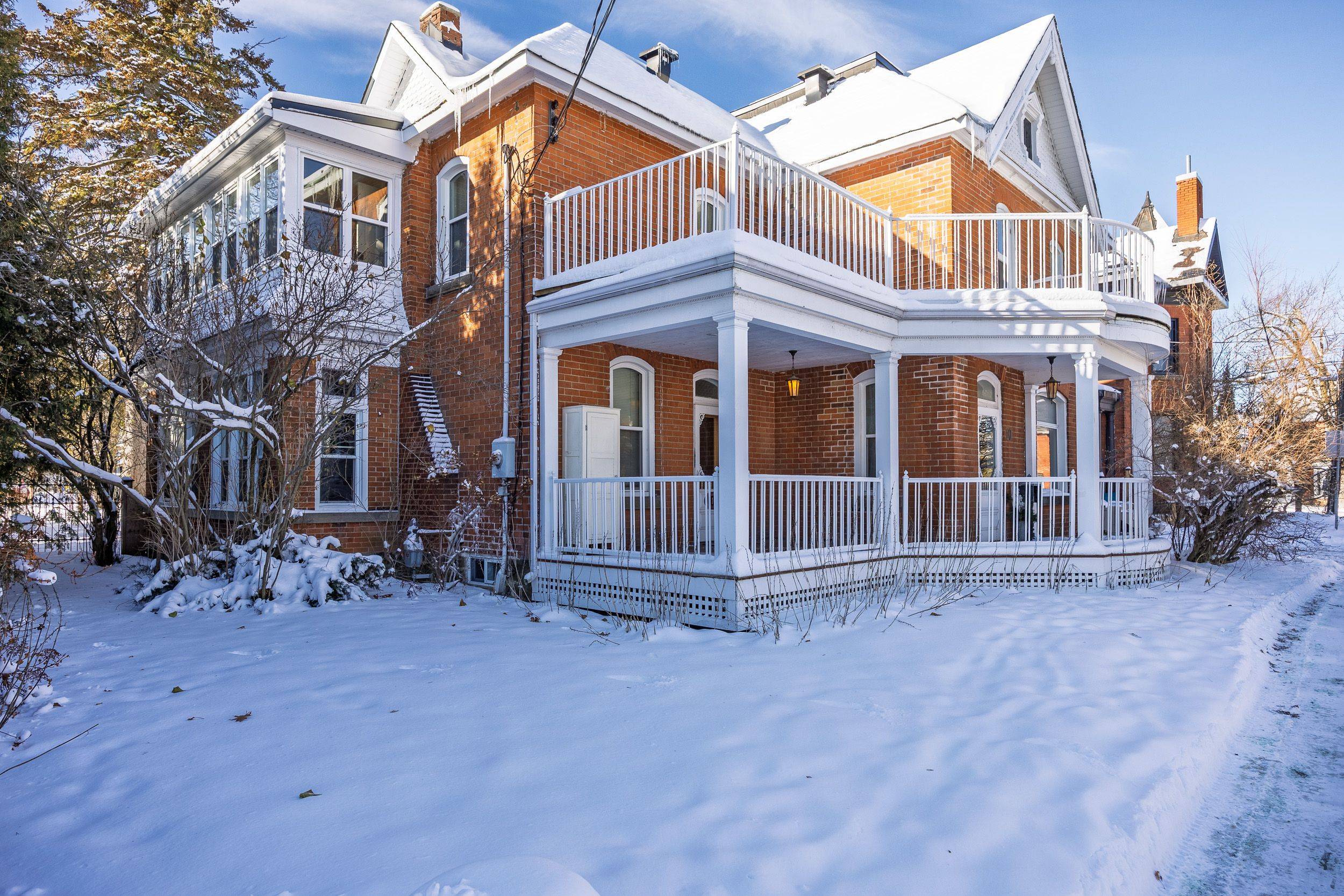 Carleton Place, ON K7C 2R1,10 Rochester ST