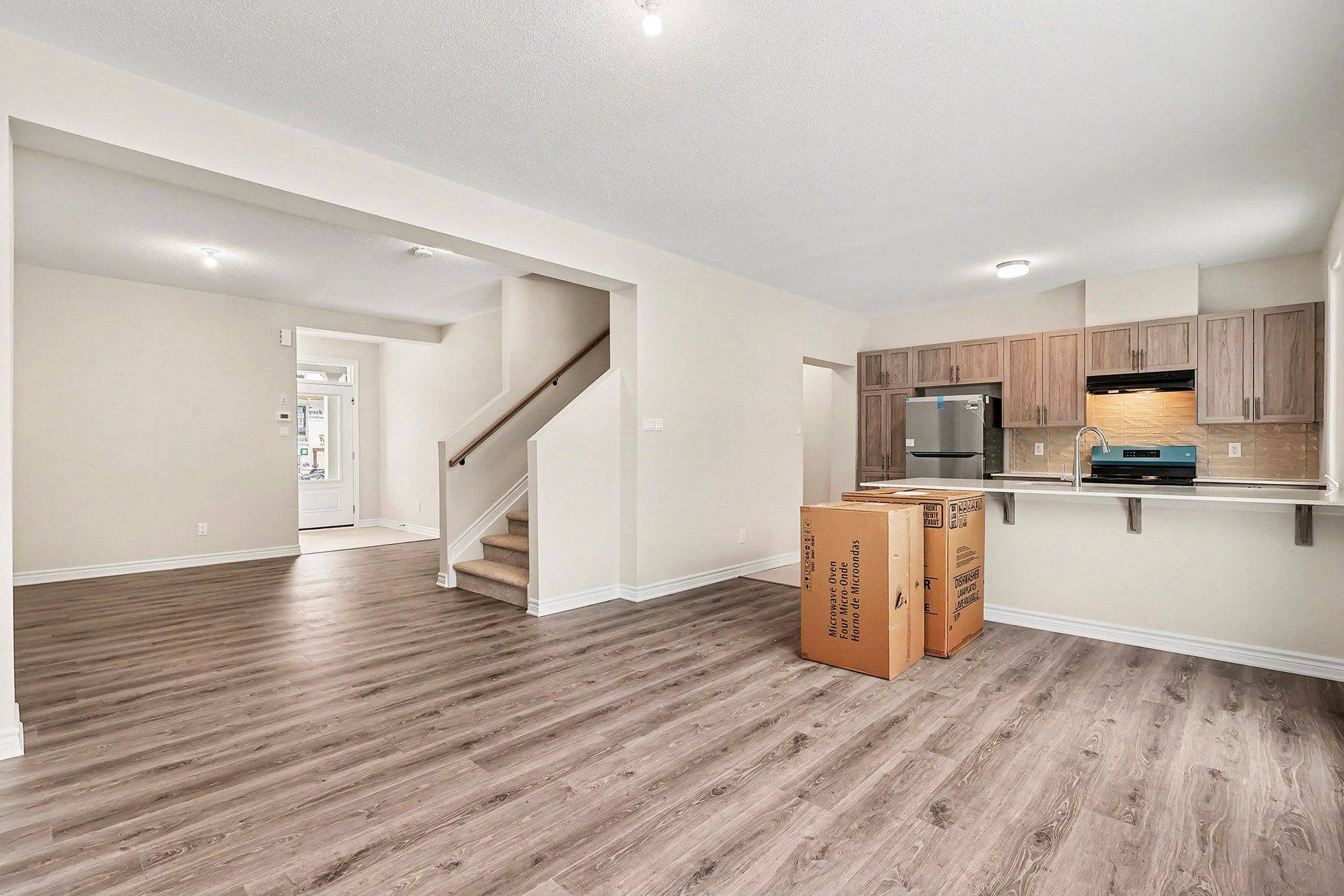 Orleans - Cumberland And Area, ON K4A 5T5,414 Broadcast AVE