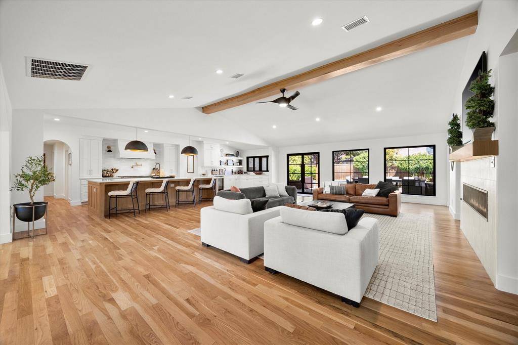 Dallas, TX 75244,4391 Shady Bend Drive