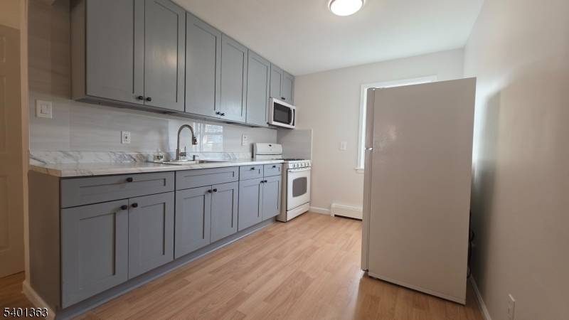 Belleville Twp., NJ 07109,725 Joralemon St #3