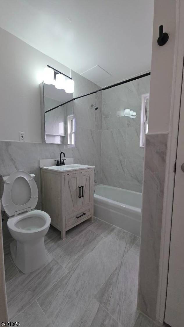 Belleville Twp., NJ 07109,725 Joralemon St #3