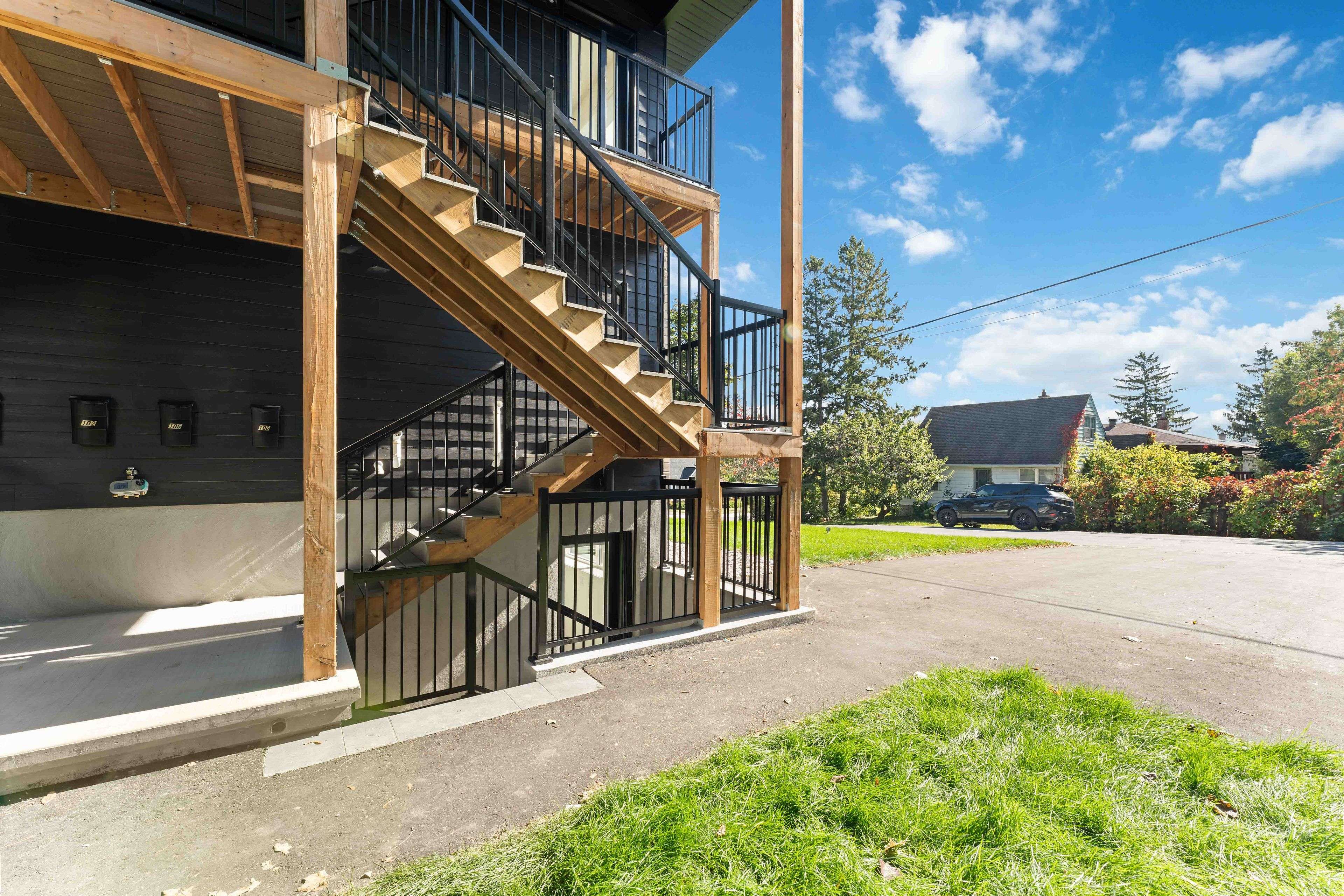 Britannia Heights - Queensway Terrace N And Area, ON K2B 5M4,844 Connaught AVE