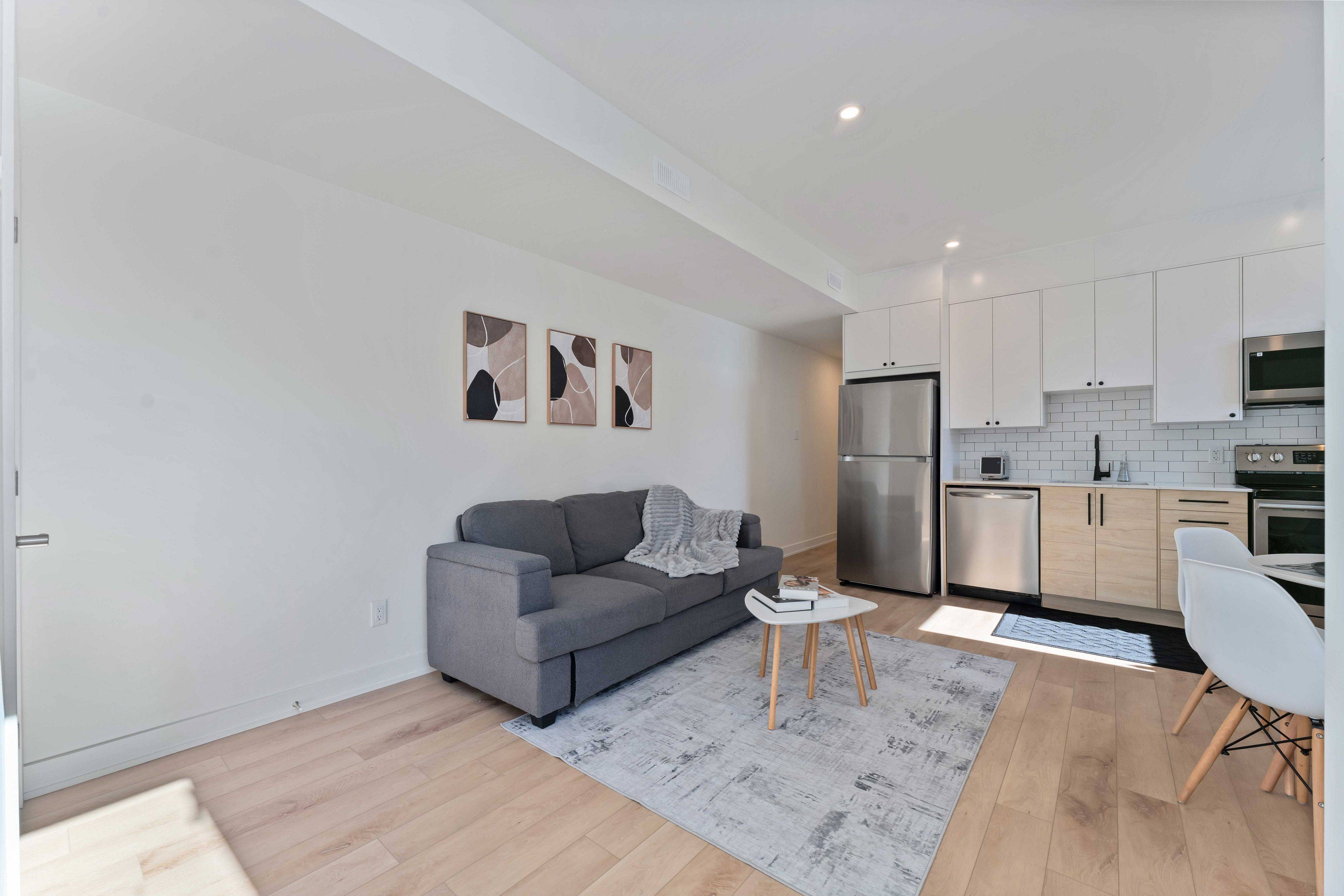 Britannia Heights - Queensway Terrace N And Area, ON K2B 5M4,844 Connaught AVE