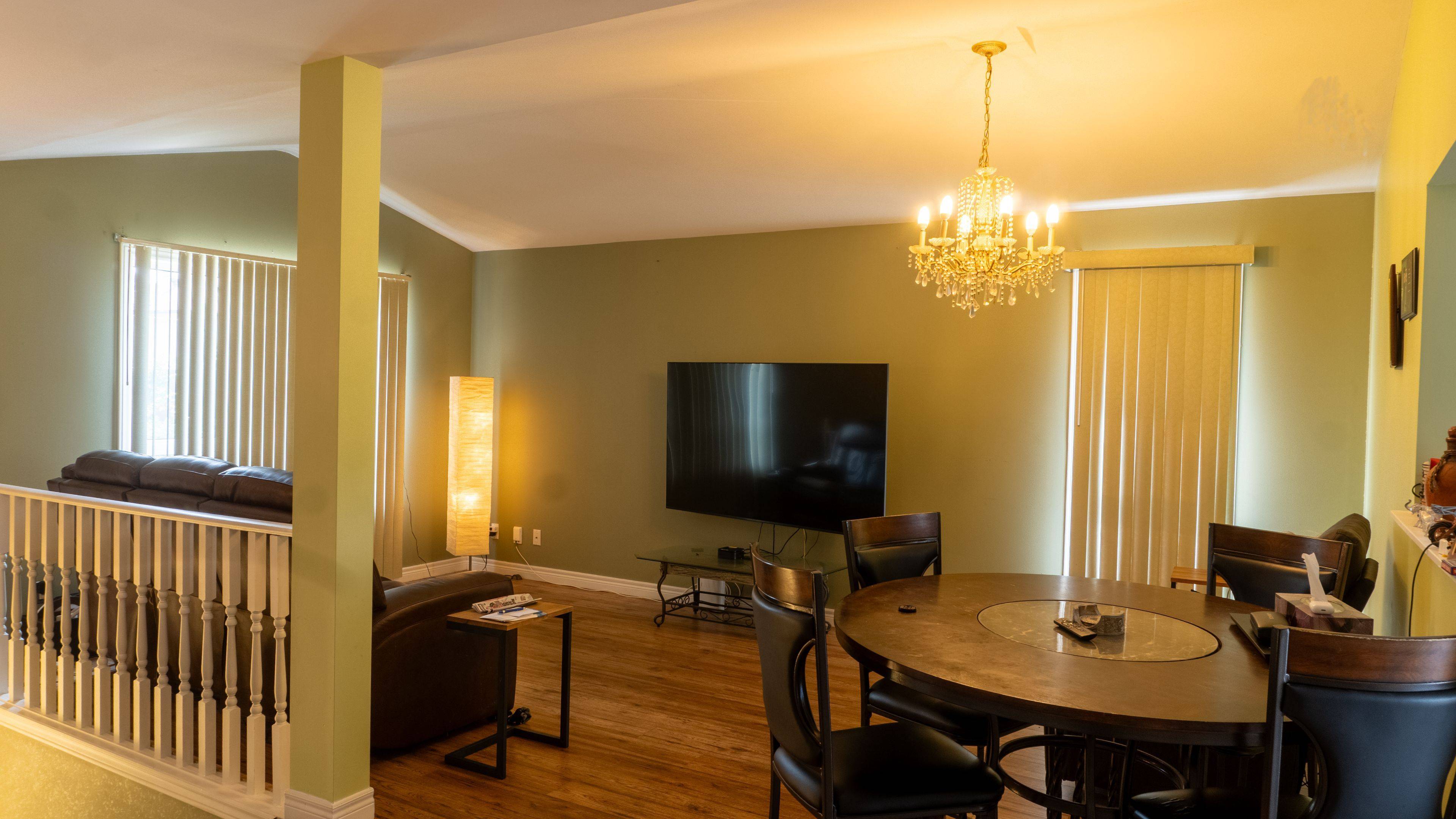 Windsor, ON N9A 5G9,185 Elm AVE