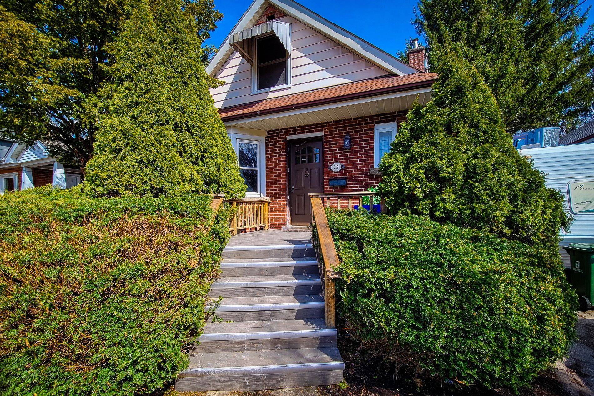 Hamilton, ON L8S 3A6,33 Norfolk ST S