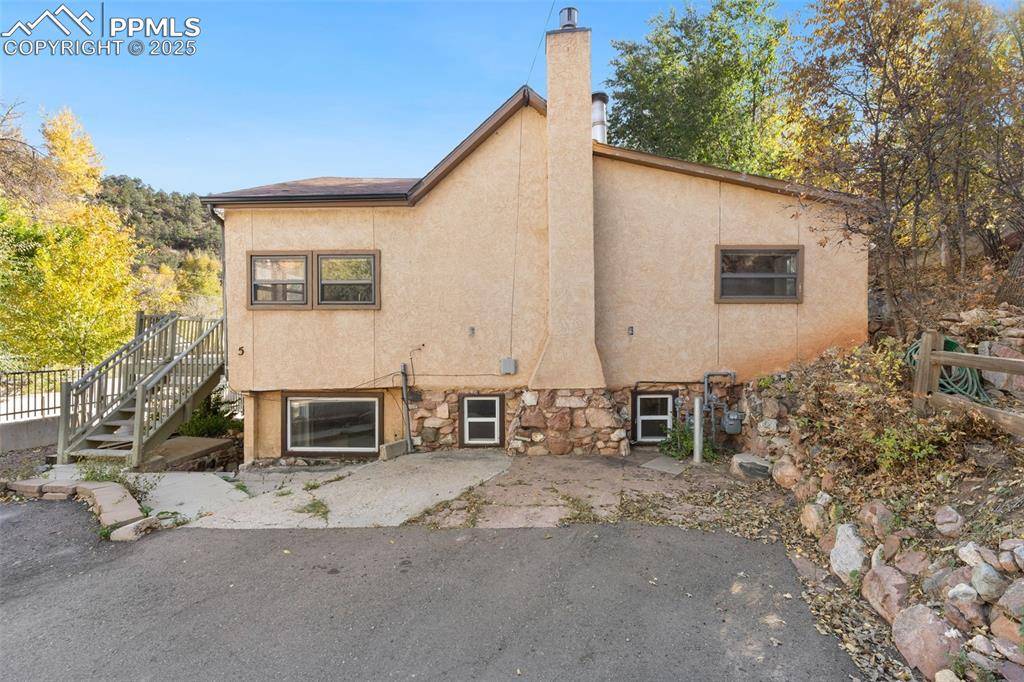 Manitou Springs, CO 80829,5 Narrows RD