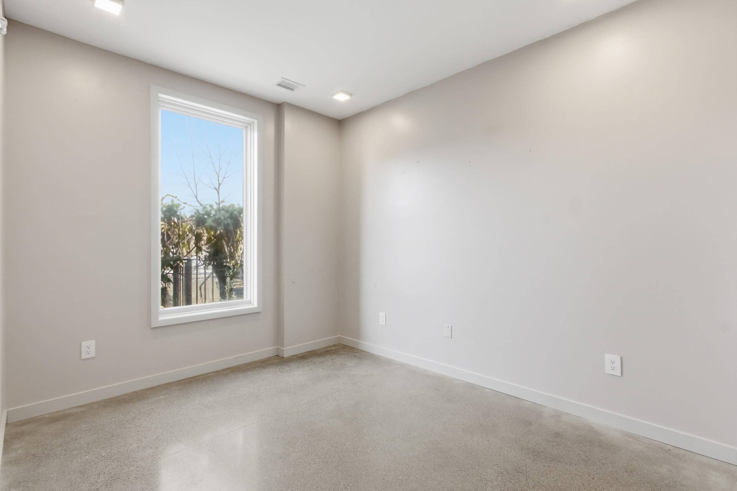 Detroit, MI 48214,1450 Townsend ST #7