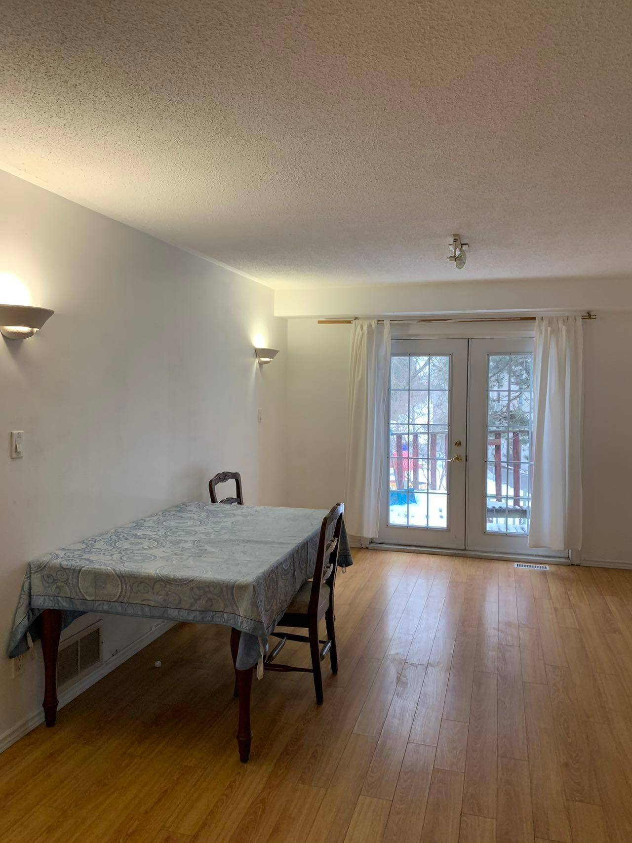 Toronto C15, ON M2H 2C6,253 Mcnicoll AVE #Gr &Low