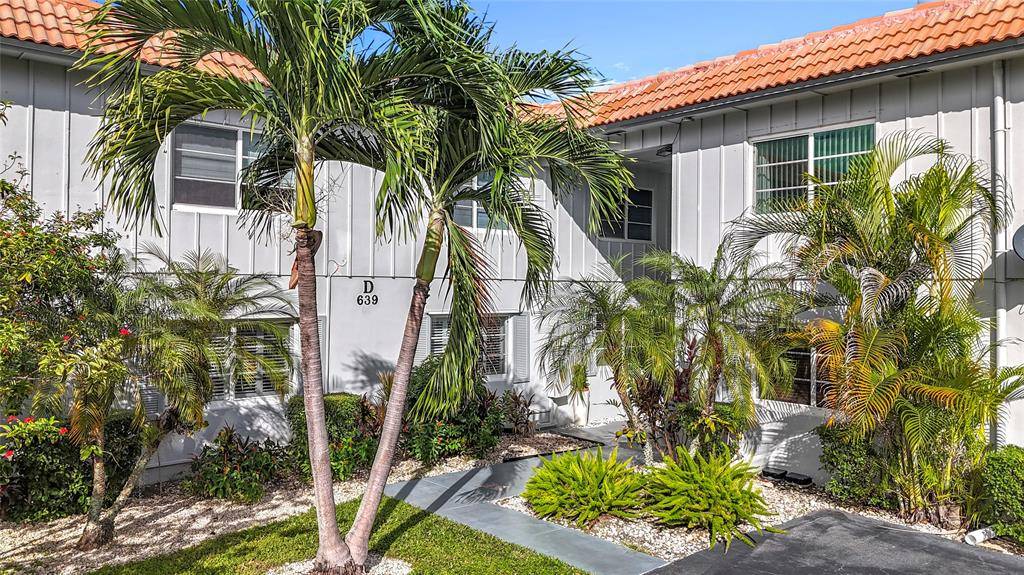 Oakland Park, FL 33311,639 W Oakland Park Blvd #202D