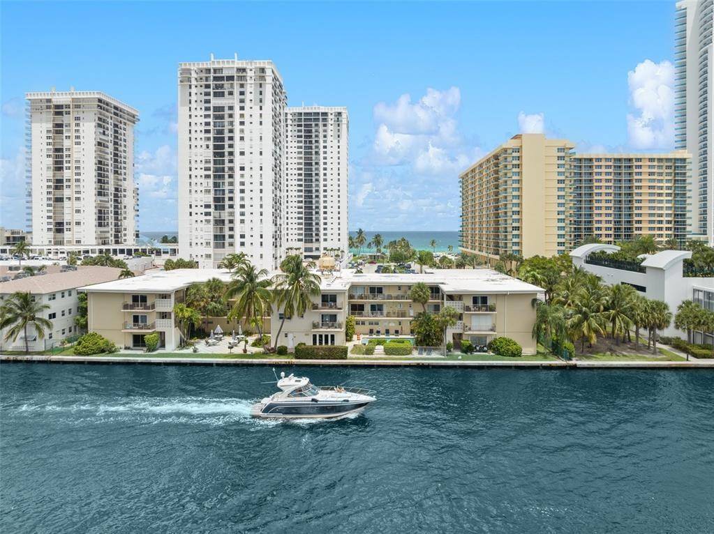 Hollywood, FL 33019,2600 S Ocean #S114